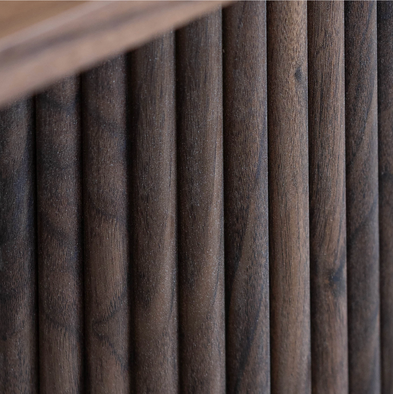 TABLE A MANGER SIERRA